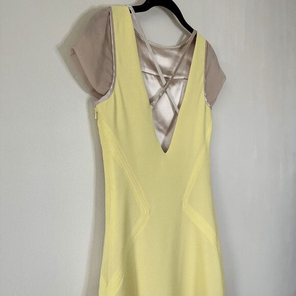 Badgley Mischka Yellow Sheath Day Dress with Cap Sleeves - Picture 4 of 10